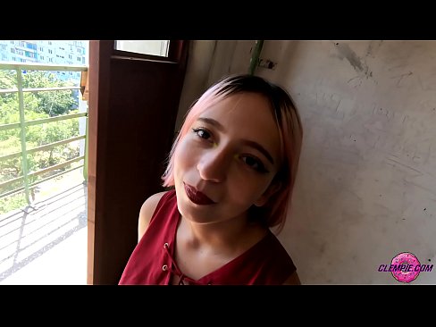 ❤️ Донишҷӯи шаҳвонӣ як бегонаро дар берун мекашад - конча дар рӯи ӯ ❤️ Синси босифат дар tg.com-porn-zog.ru